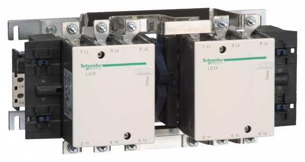 Schneider Electric Contactors F Контактор реверсивный F 3P,185A, 220V50Гц