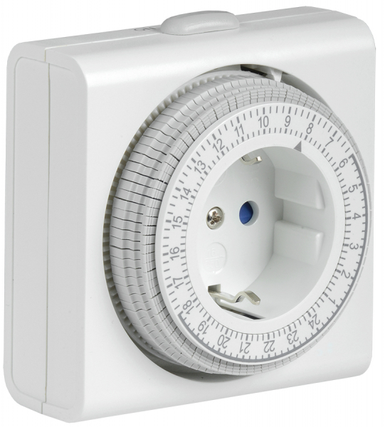 IEK РТМ-3 Розетка-таймер механический 15мин 24ч 96on/off 16А IP20