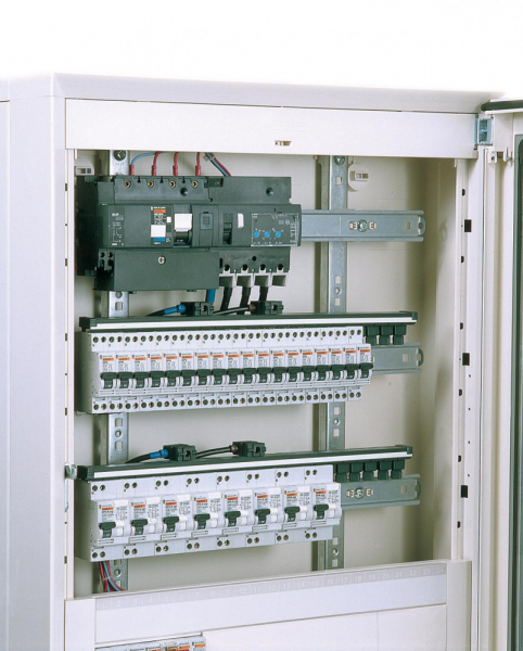 Schneider Electric Acti 9 NG125N Автоматический выключатель 4P 125А (D)