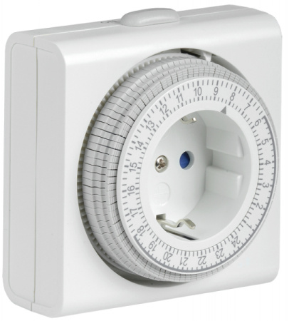 IEK РТМ-3 Розетка-таймер механический 15мин 24ч 96on/off 16А IP20