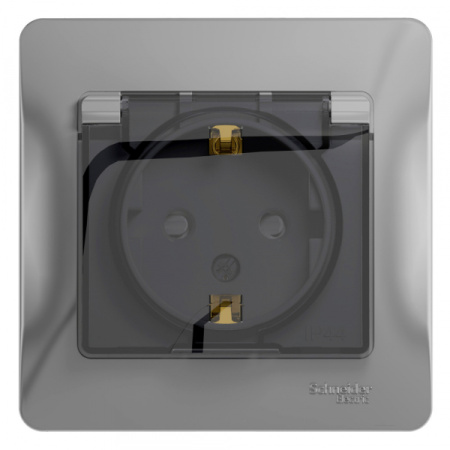 Systeme Electric Glossa Алюминий Розетка с/з со шторками с крышкой, IP44 (в сборе с рамкой)