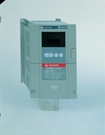 Schneider Electric Комплект подключения ПК к ATV