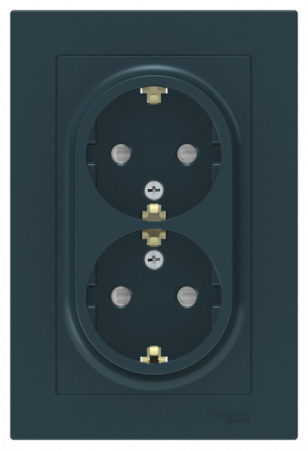 Systeme Electric AtlasDesign Изумруд Розетка с/з двойная, со шторками, 16А, в сборе
