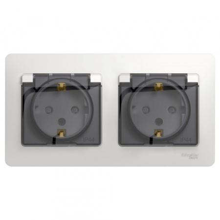 Systeme Electric Glossa Бел Розетка 2-ая с/з, со шторками, в сборе, IP44